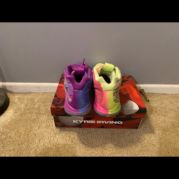 Kyrie 4 “Confetti” main image 4